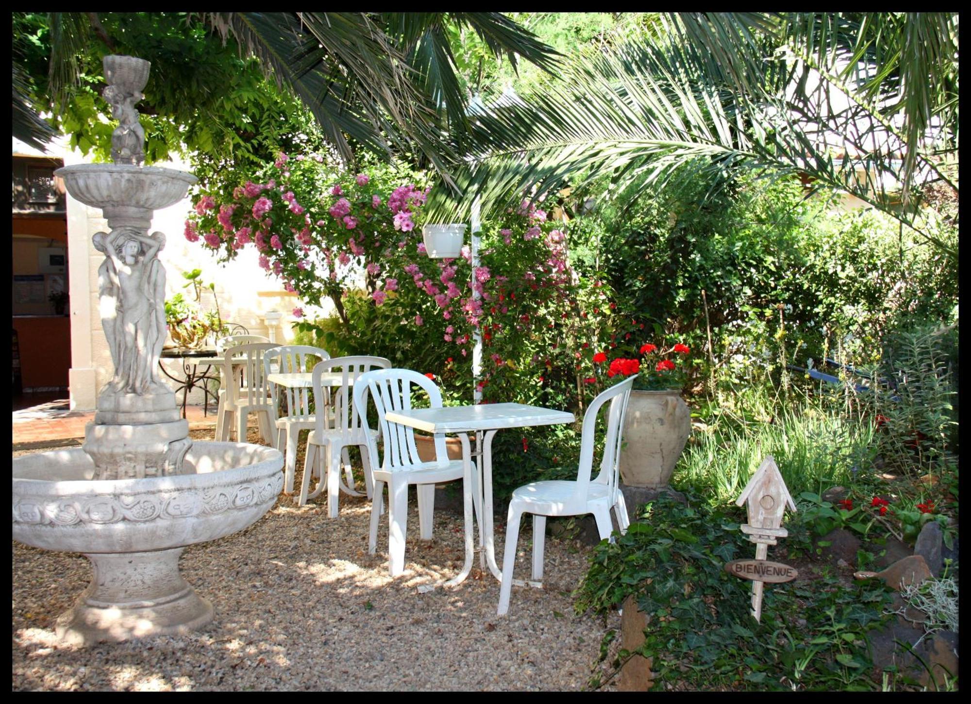 Les Jardins Du Patriarche Hotel Агд Экстерьер фото